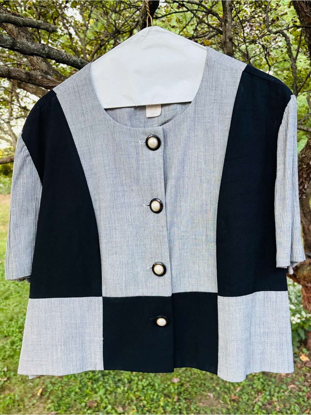 Cropped short sleeve blazer